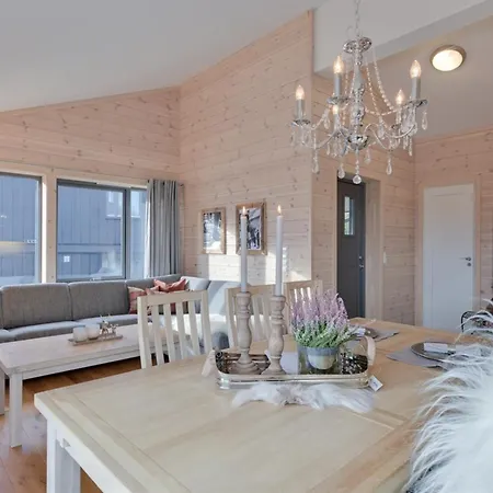 Modern With 3 Bedrooms And Balcony Holiday home