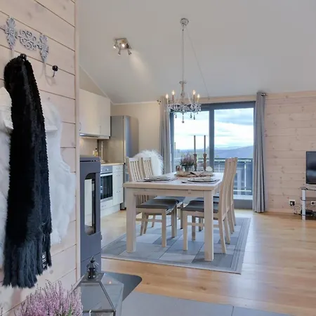 Modern With 3 Bedrooms And Balcony Beitostolen