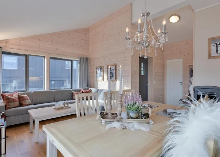 Modern With 3 Bedrooms And Balcony Leilighet