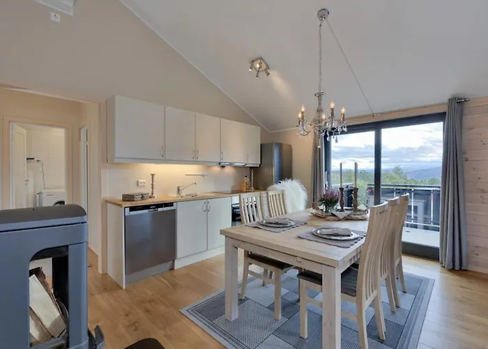 Modern With 3 Bedrooms And Balcony *